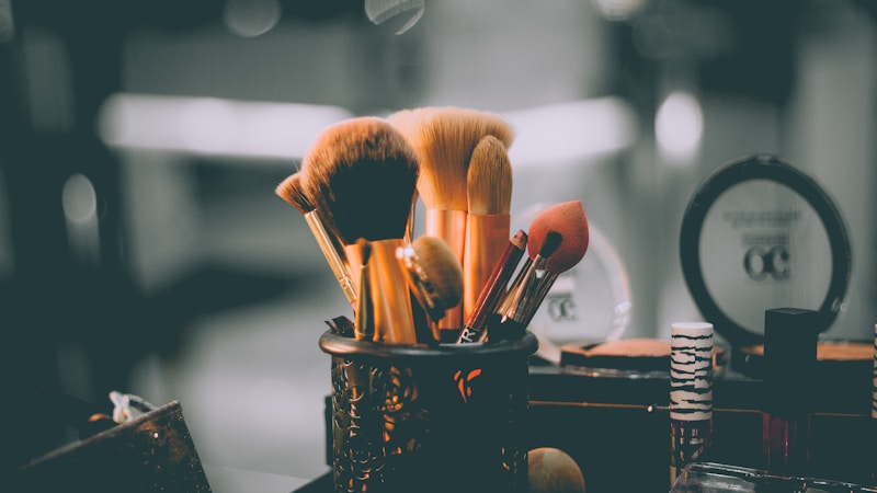 Contouring 101: How to Sculpt Your Face Like a Pro Photo 1516975080664 Ed2fc6a32937